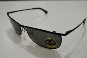 RAYBAN(ﾚｲﾊﾞﾝ)　ｻﾝｸﾞﾗｽ